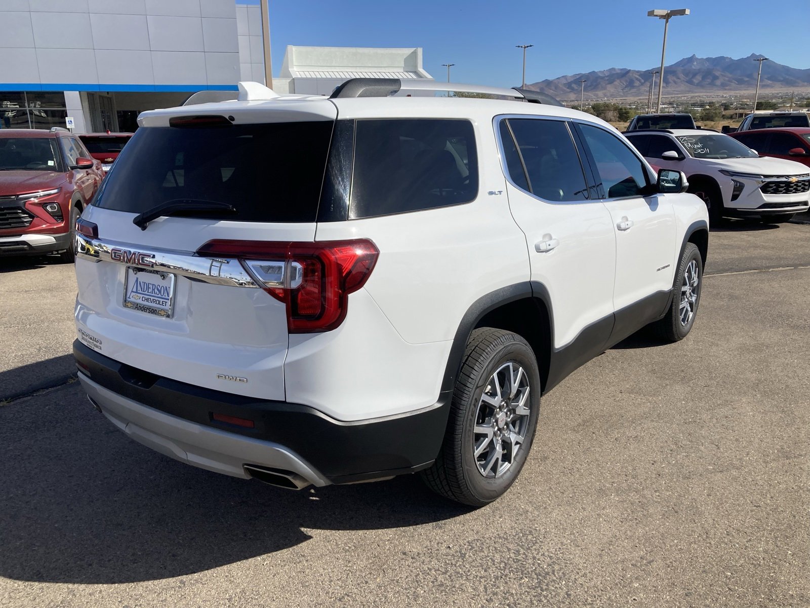 2023 Gmc Acadia SLT photo 4