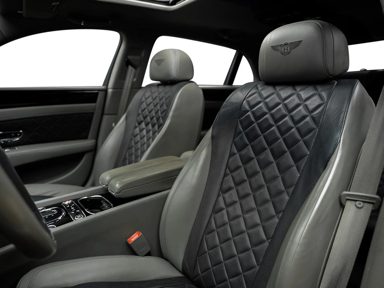 Used 2017 Black Bentley V8 S image 32