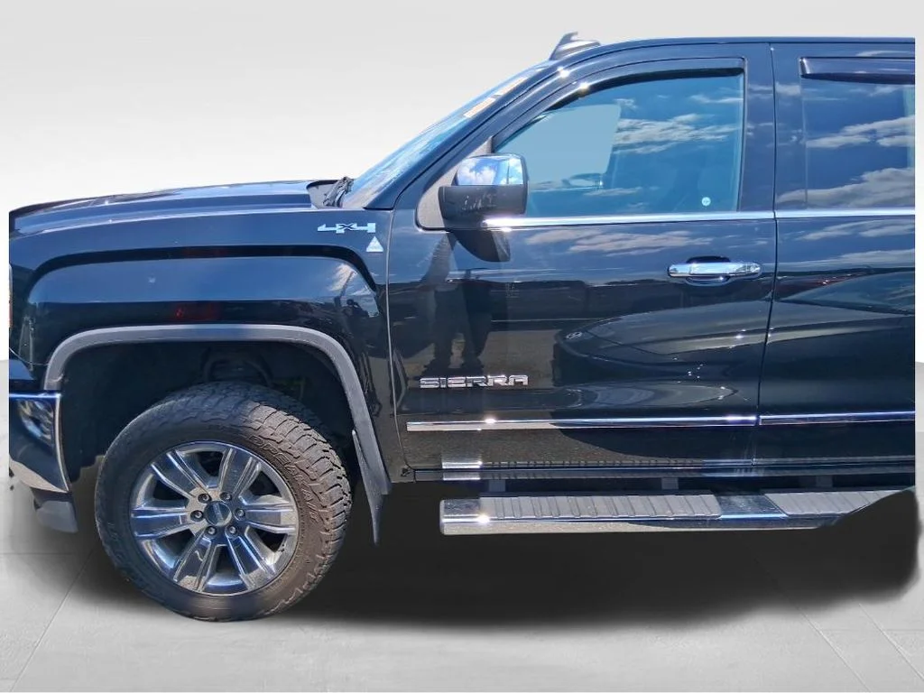 Used 2017 Black GMC SLT image 3
