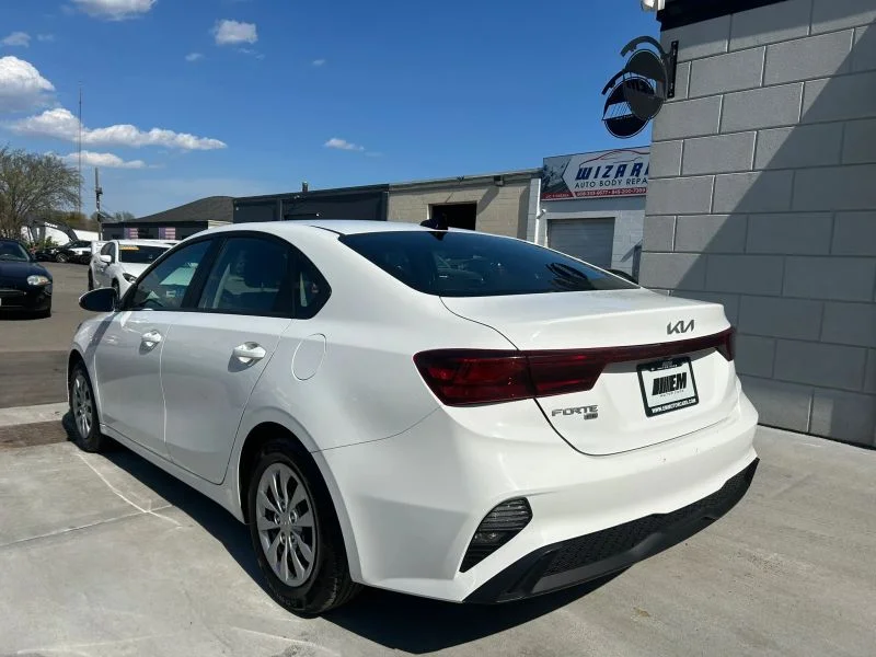 Used 2023 White Kia LX Sedan 4D image 6