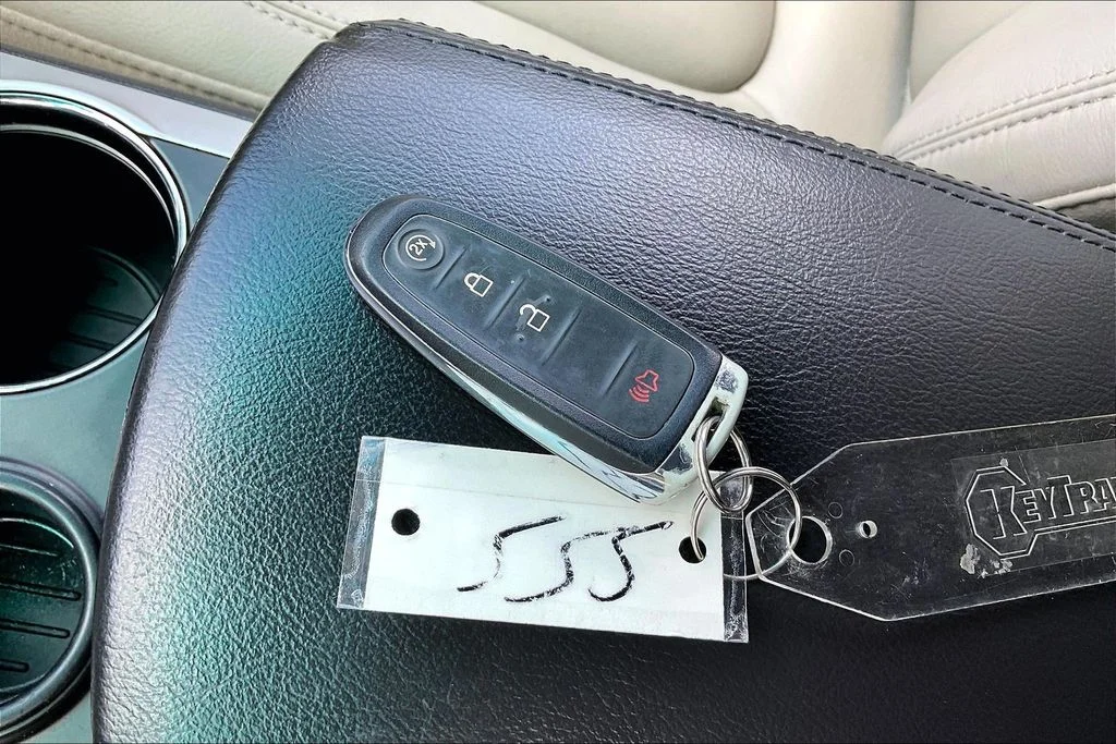 Used 2013 Silver Ford Limited image 36