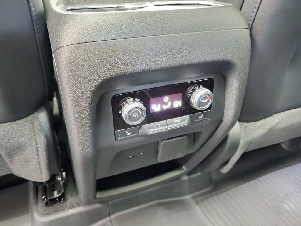 2026 GMC Acadia Elevation - Photo 26