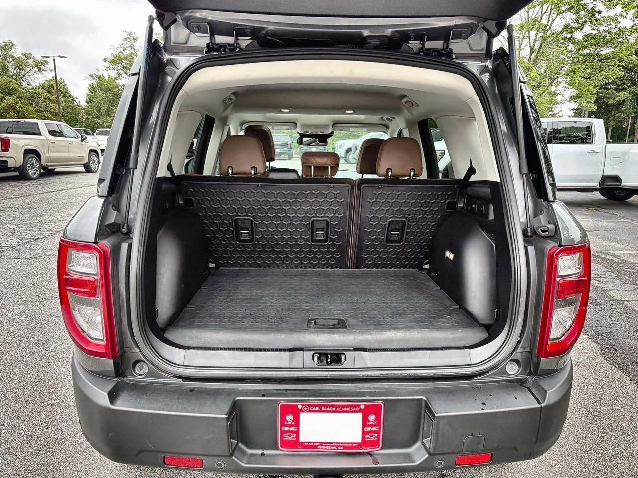 Used 2021 Gray Ford Badlands image 21