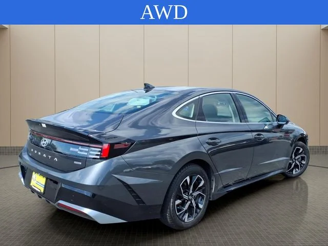 Used 2025 Gray Hyundai SEL image 8