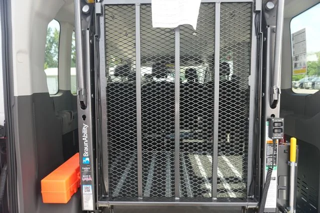 New 2026 Oxford White Ford Passenger Van XL image 26