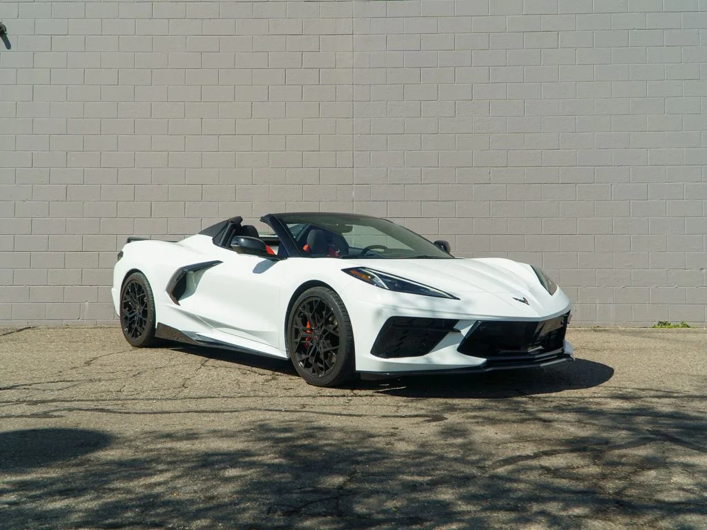 Used 2023 Arctic White Chevrolet Stingray image 9