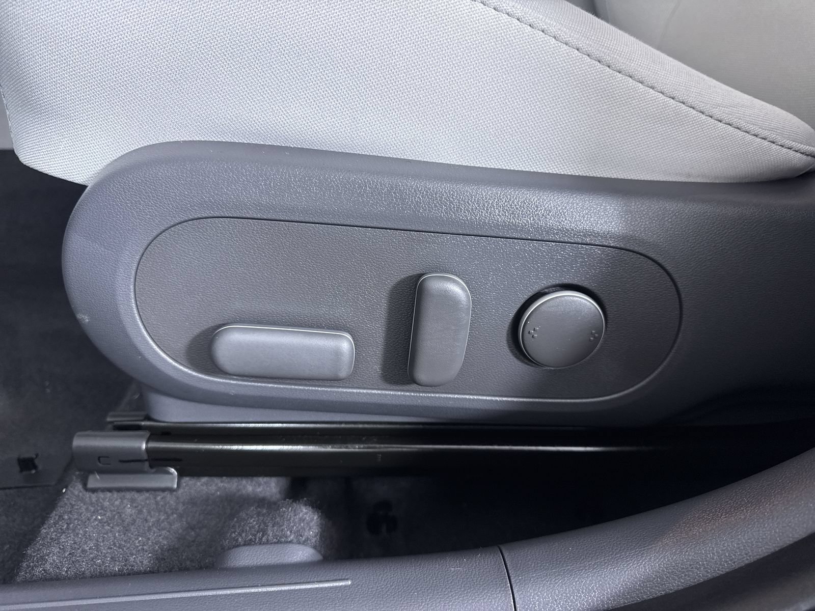 Certified Used 2024 Cyber Gray Metallic Hyundai SEL image 13