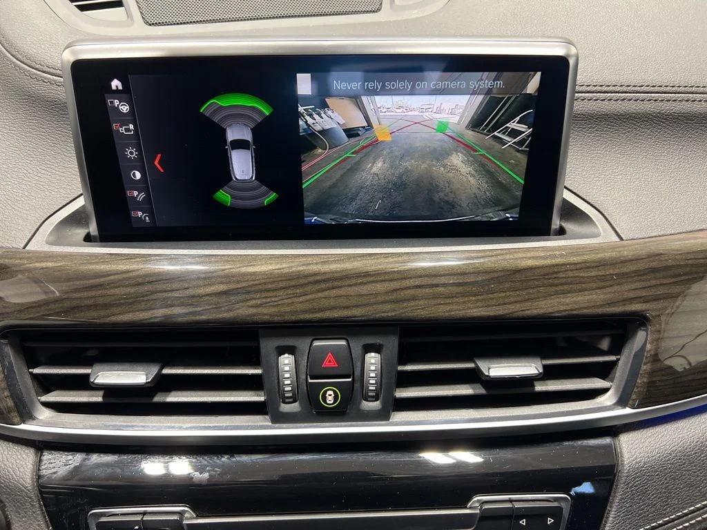 Used 2022 Black BMW xDrive28i image 19