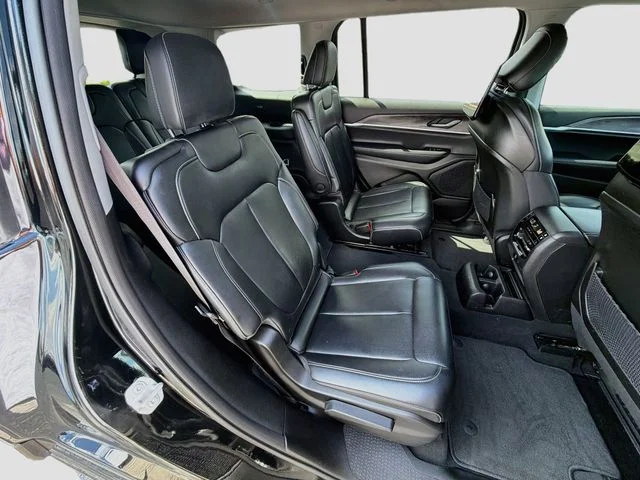 Used 2023 Black Jeep Limited image 31
