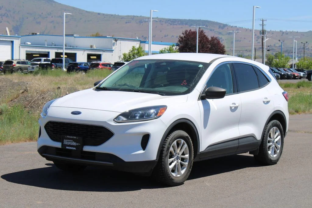 Used 2022 Oxford White Ford SE image 8