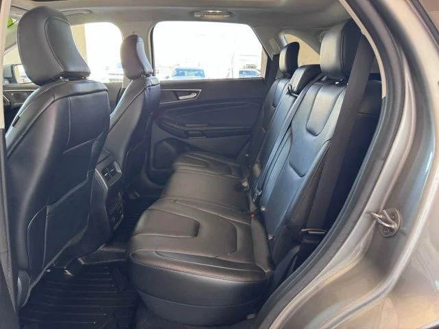 2022 Ford Edge Titanium - Photo 12