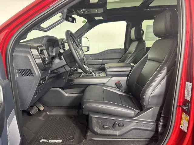 2025 Ford F-150 Lariat - Photo 11