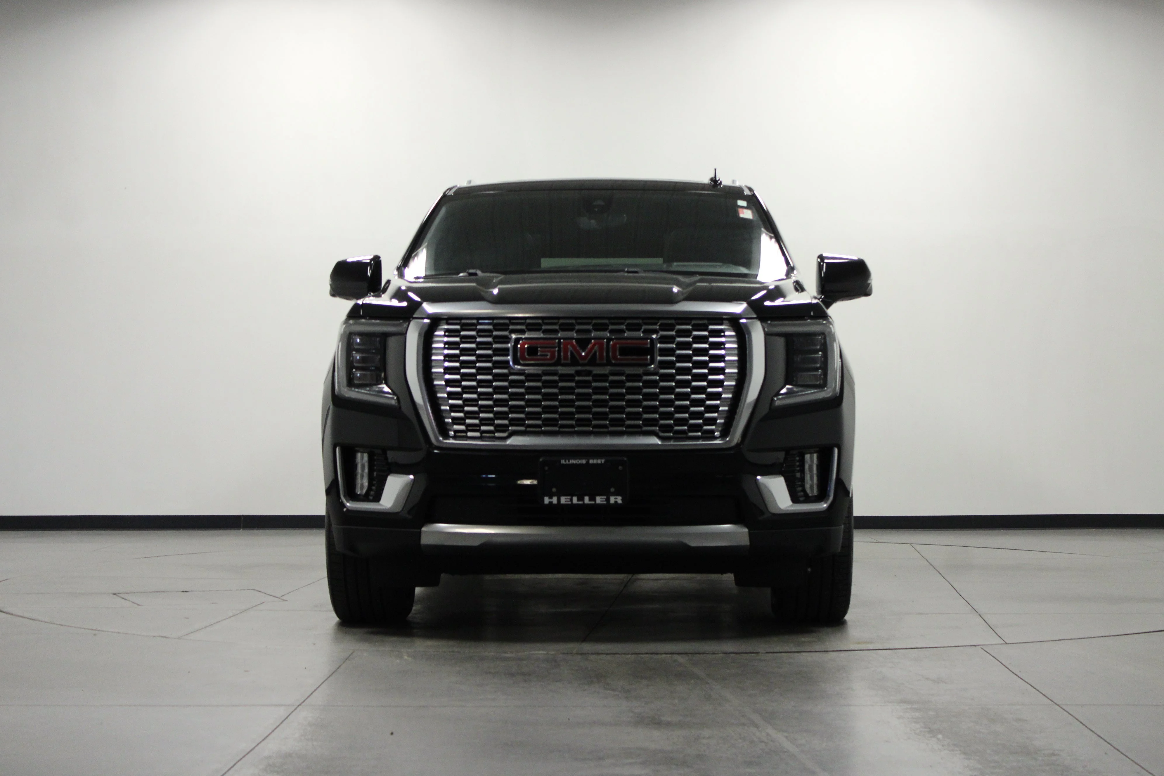 Used 2022 Onyx Black GMC Denali image 9
