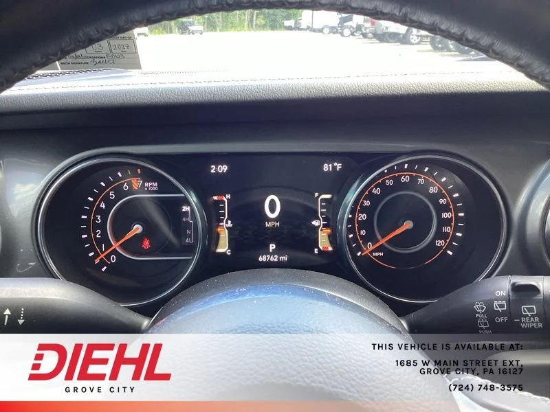 Used 2018 Black Jeep Unlimited Sahara image 18