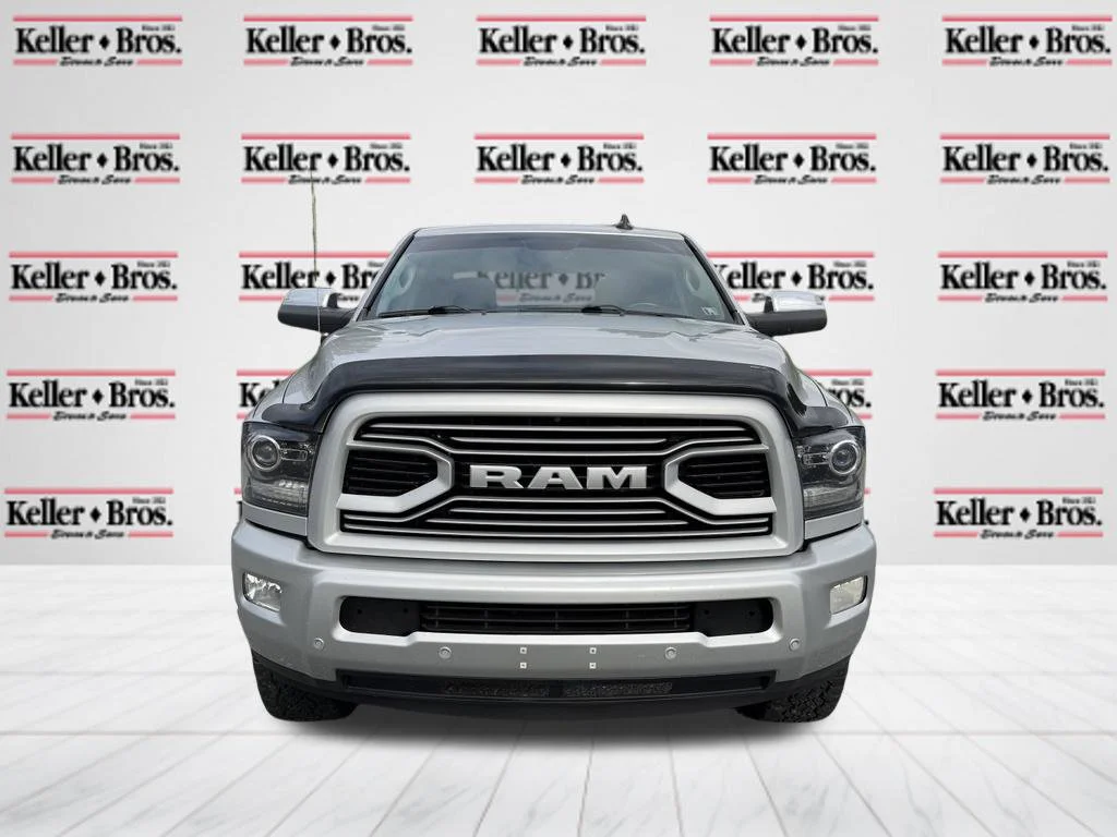 Used 2018 Silver Ram Laramie image 2