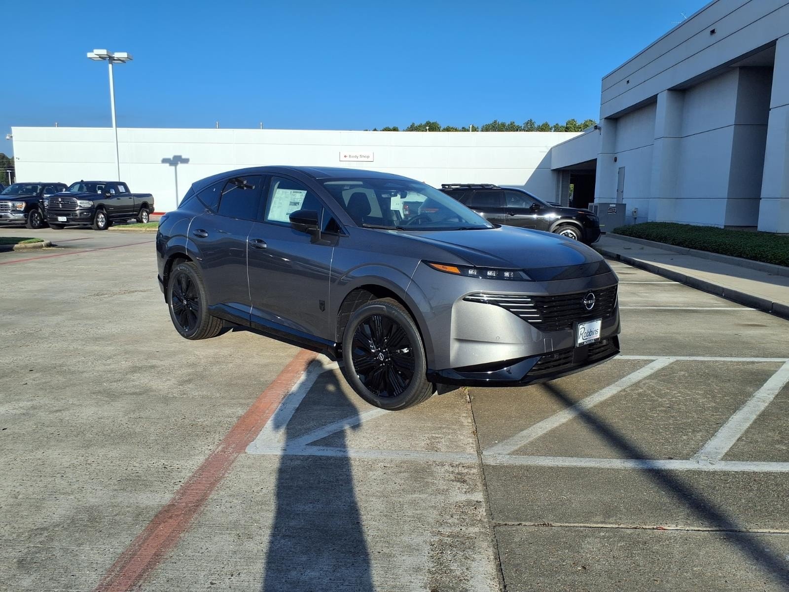 2027 Nissan Murano photo 3 of 24