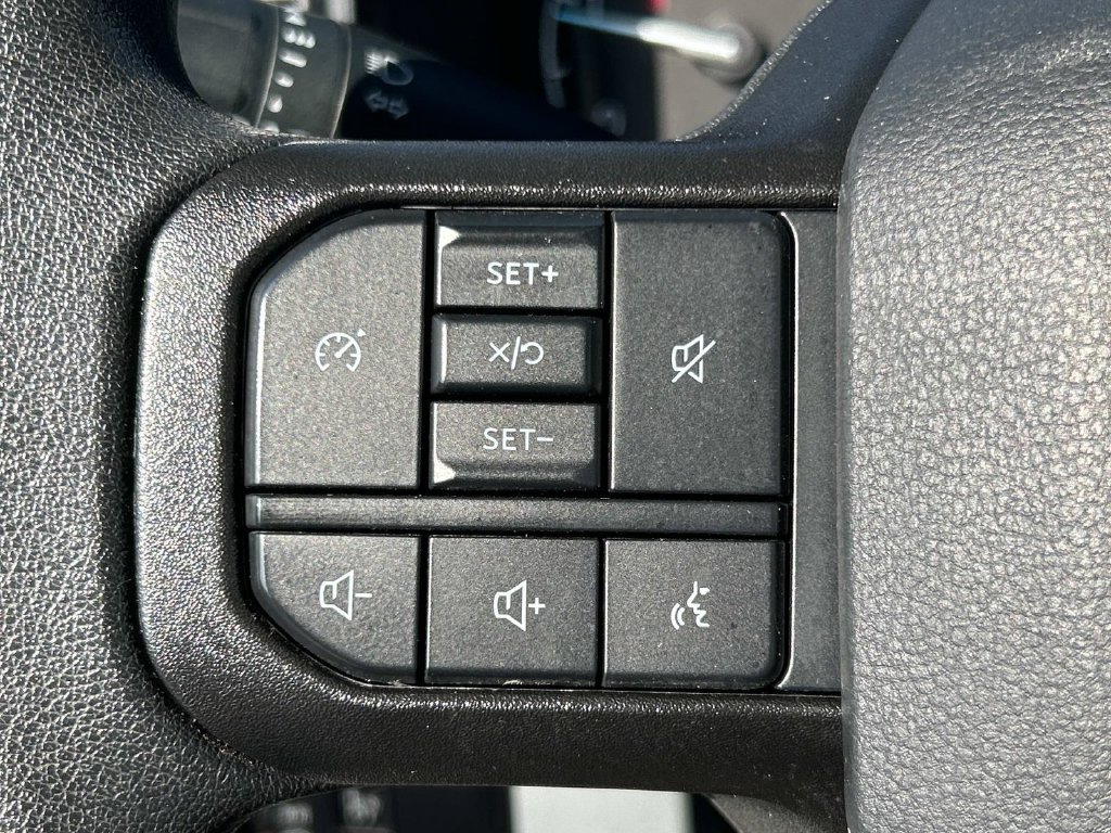 Certified Used 2026 Oxford White Ford XL image 27