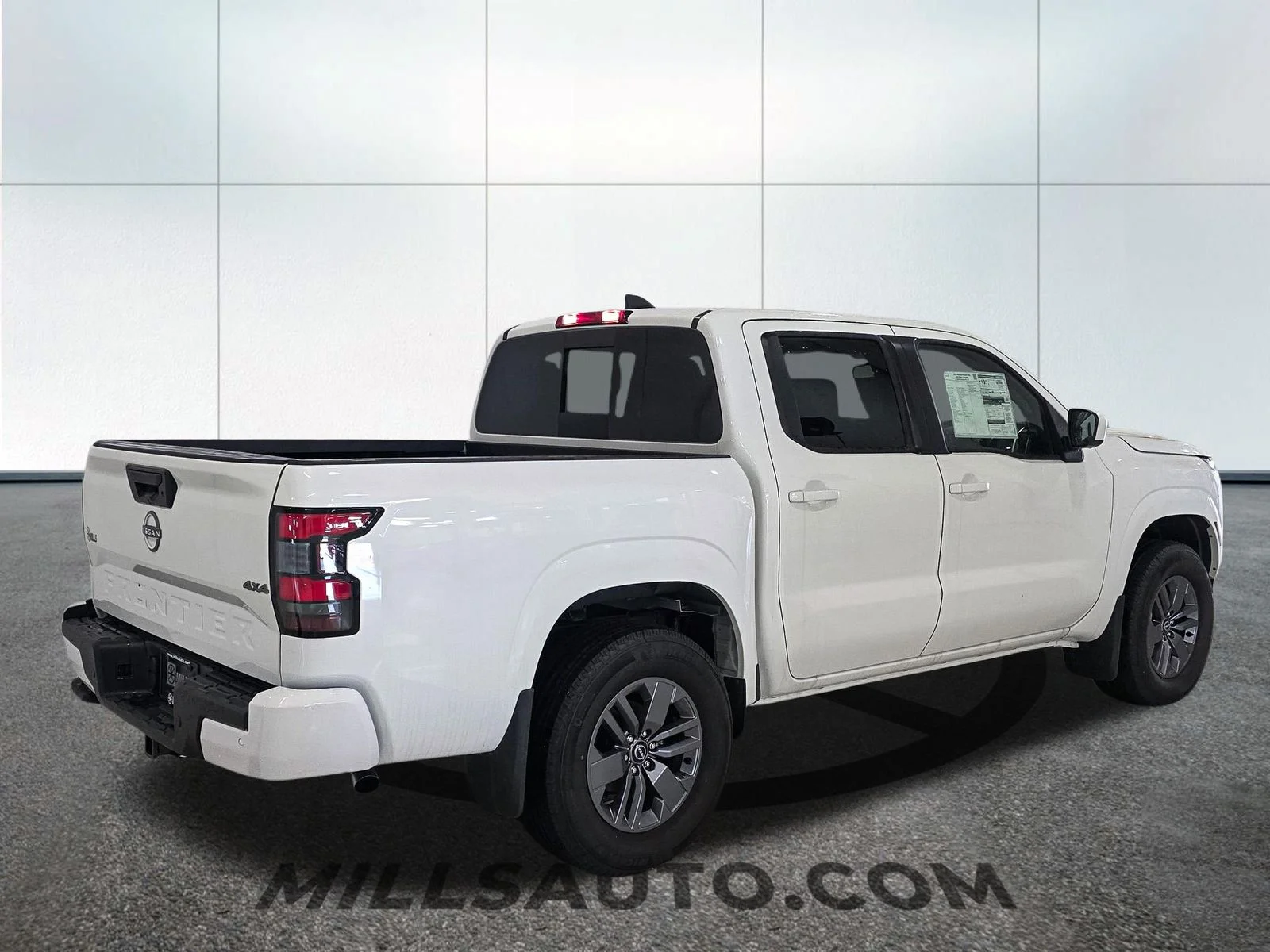 2026 Nissan Frontier SV - Photo 8