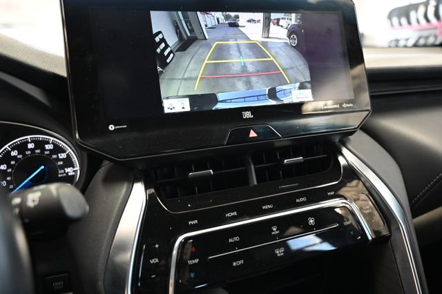 2021 Toyota Venza XLE - Photo 18