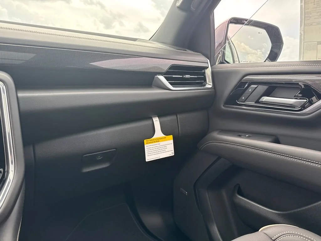 New 2026 Onyx Black GMC Elevation image 27