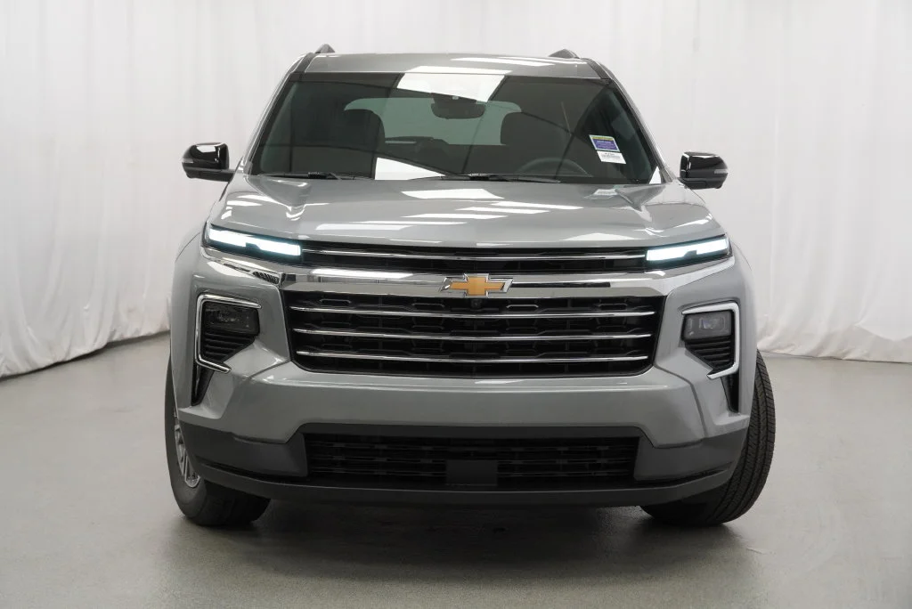 New 2027 Sterling Gray Metallic Chevrolet LT image 13