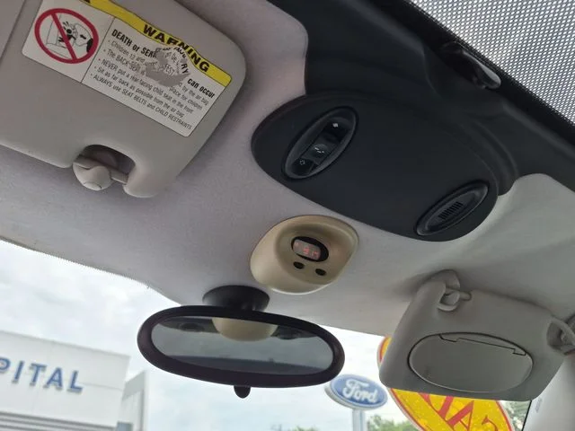 Used 2004  MINI  image 26