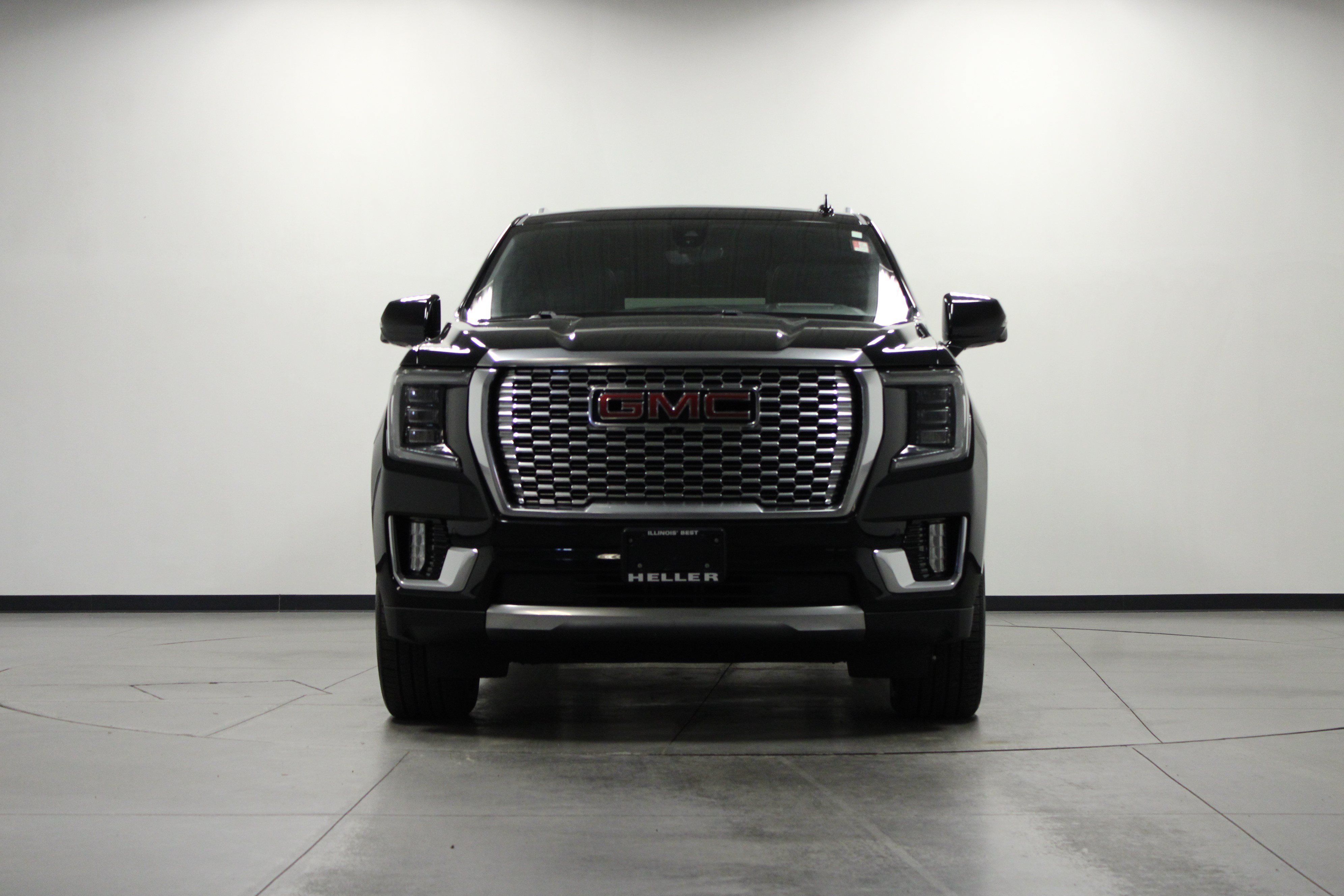 Used 2022 Onyx Black GMC Denali image 9