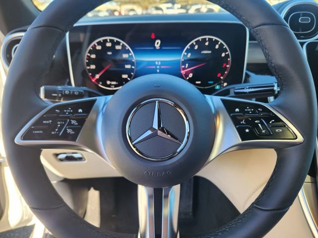 New 2026 Polar White Mercedes-Benz GLC 300 image 18