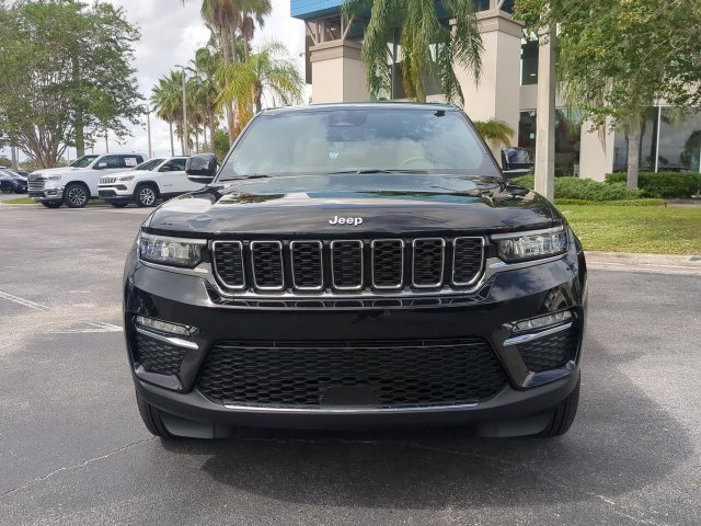 Used 2025 Black Jeep 4xe image 3