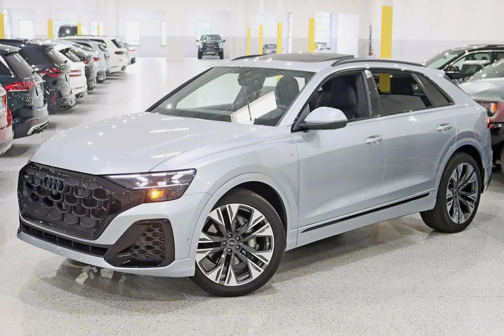 Used 2025 Silver Audi 55 Prestige image 7