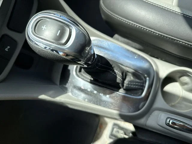 Used 2015 White Buick Premium image 24