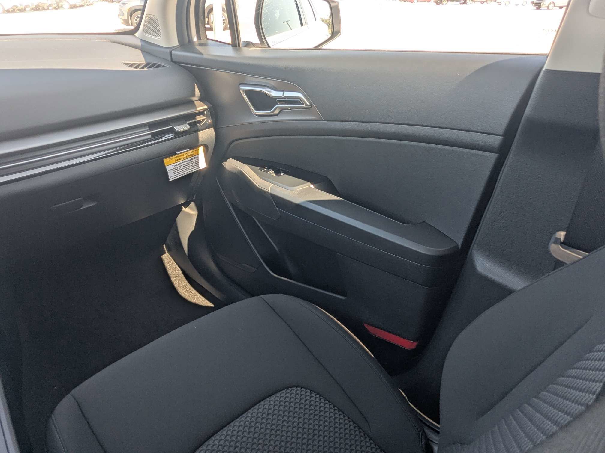 New 2026 Glacial White Pearl Kia LX image 20