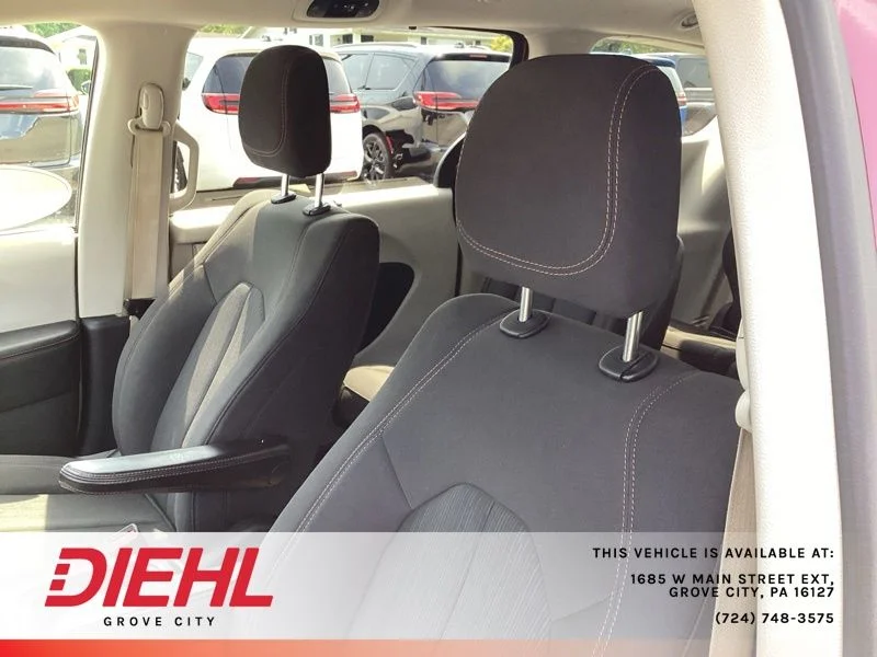 Used 2019 Red Chrysler Touring Plus image 21