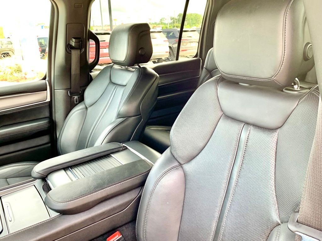 Used 2025 White Jeep Series II image 15