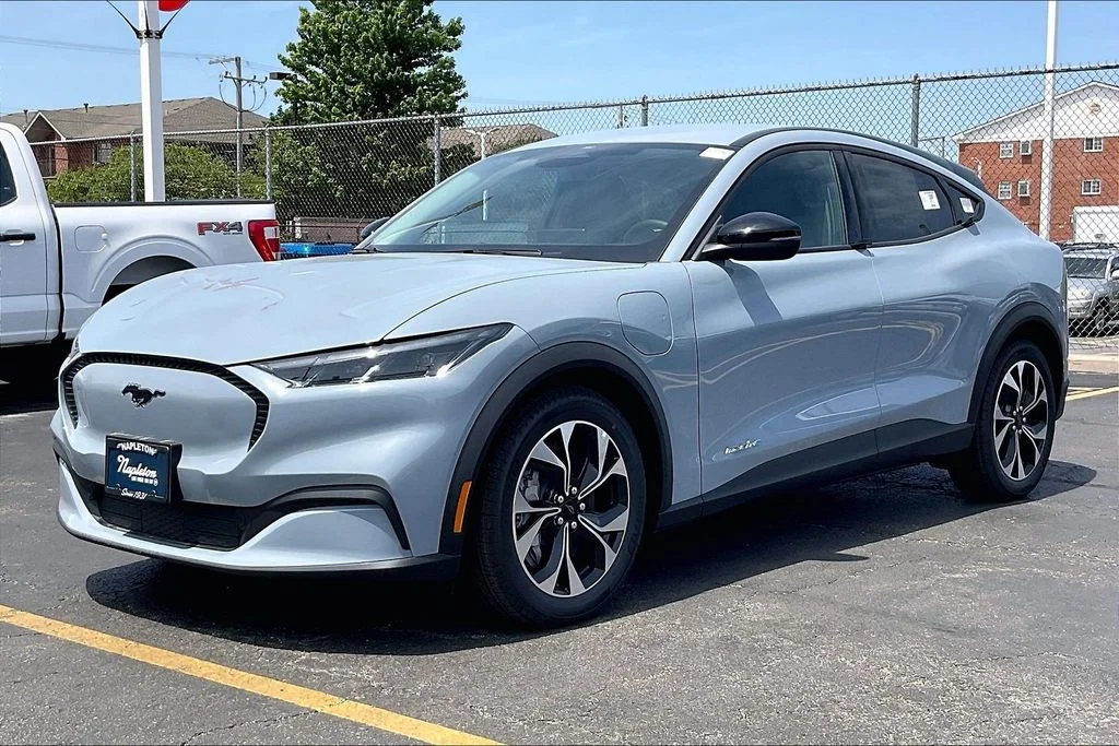 New 2026 Glacier Gray Metallic Tri-coat Ford Select image 11