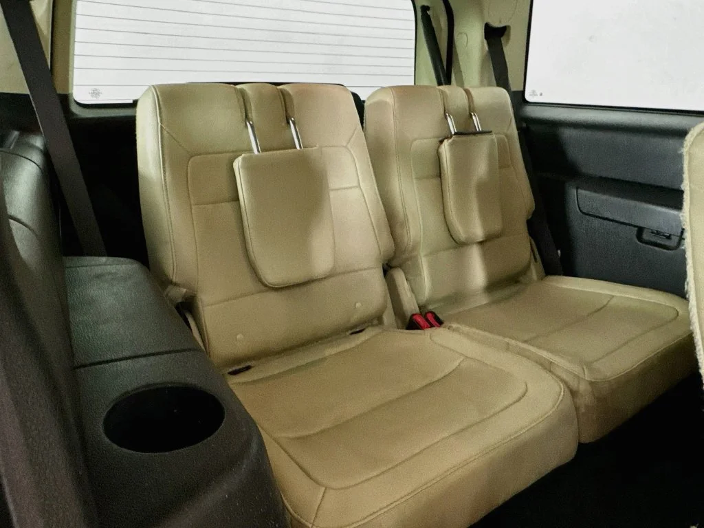 Used 2018 Burgundy Ford SEL image 34