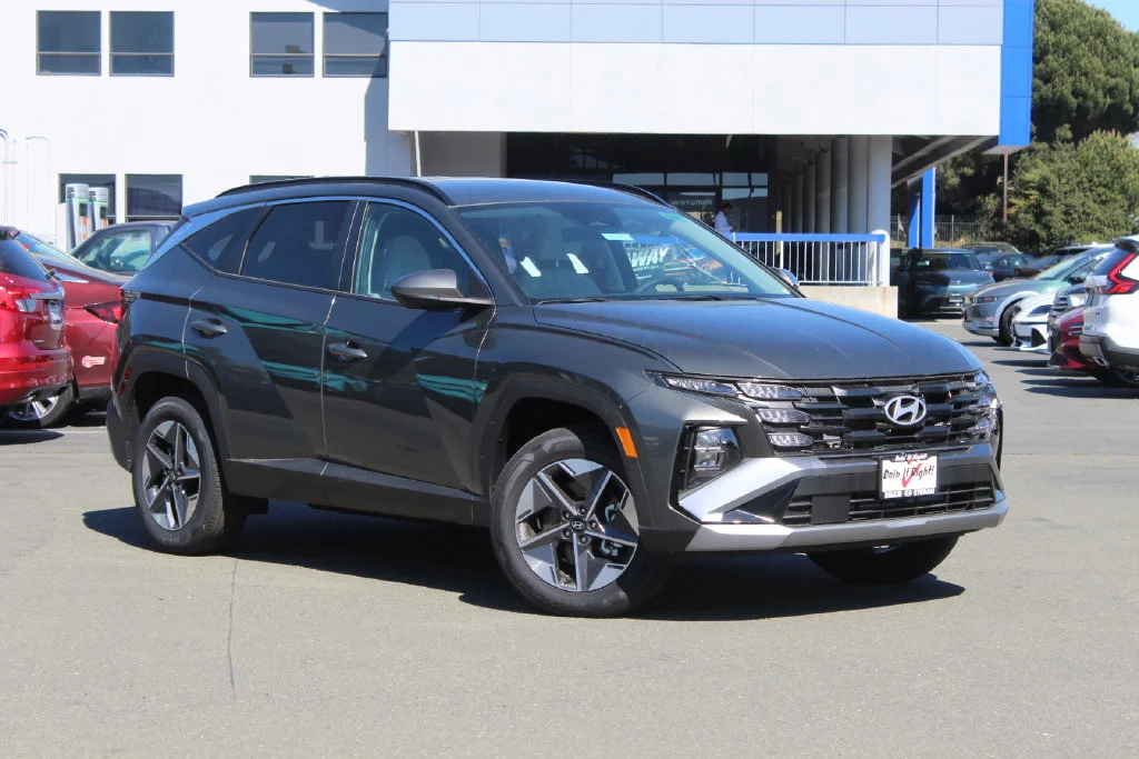 New 2026 Gray Hyundai SEL image 1