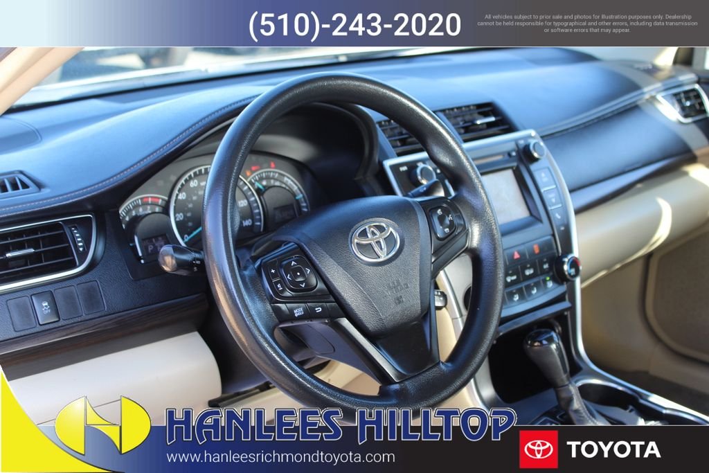 2015 Toyota Camry LE - Photo 11
