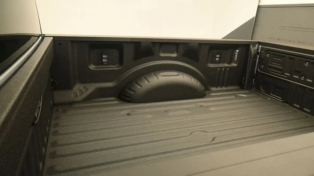 New 2026 Glacier Gray Metallic Tri-Coat Ford F-250® Lariat® image 10
