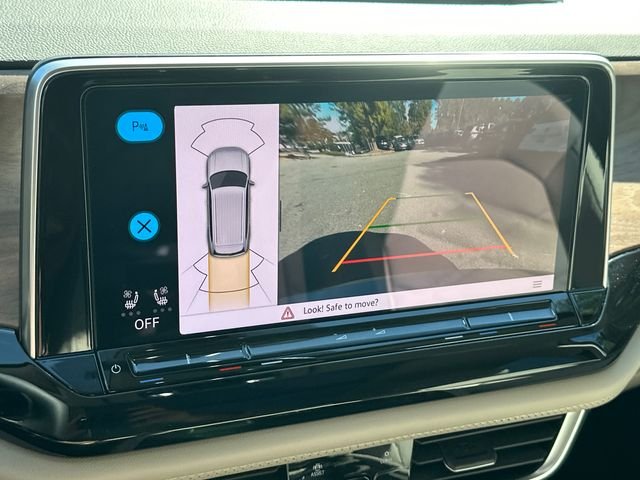 New 2026 Silver Volkswagen 2.0T SE w/Technology image 31