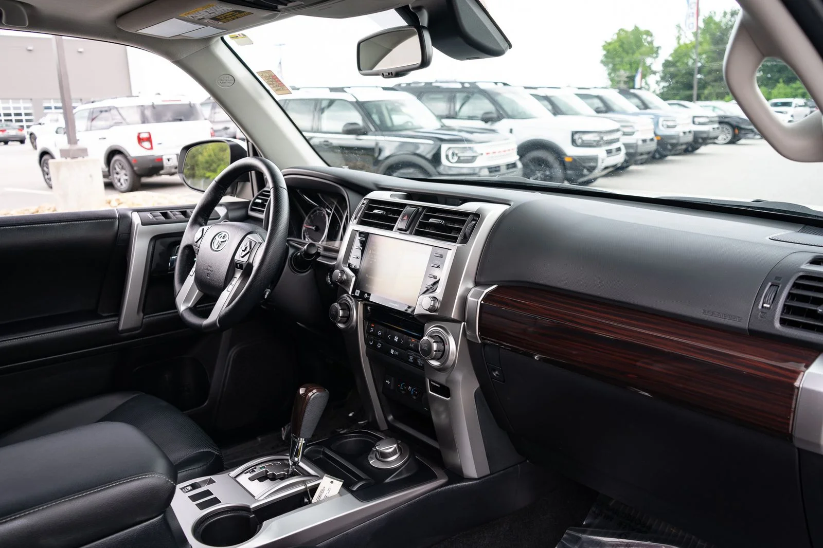 Used 2023 White Toyota Limited image 22