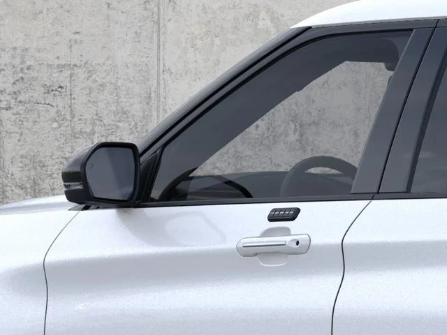 New 2026 Star White Metallic Tri-Coat Ford Platinum™ image 20