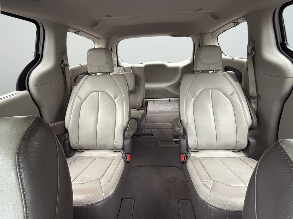 Used 2017 White Chrysler Touring L image 29