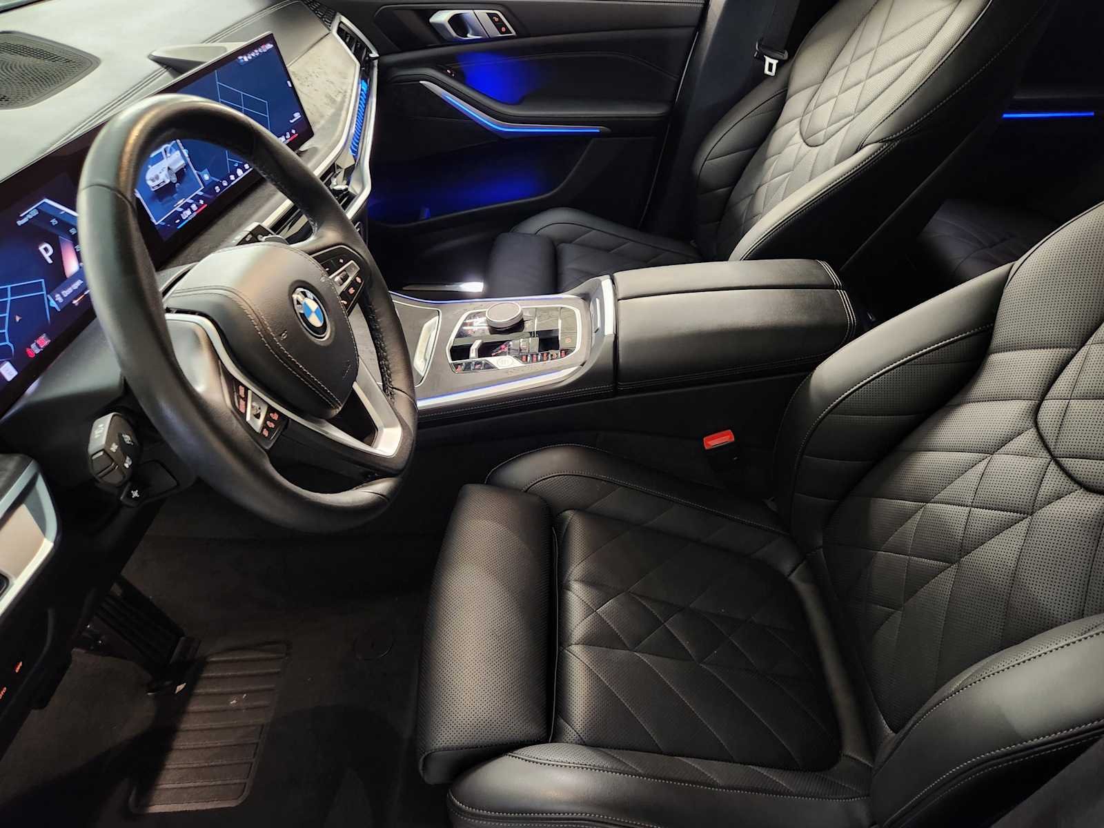 Used 2024 Mineral White Metallic BMW xDrive40i image 14