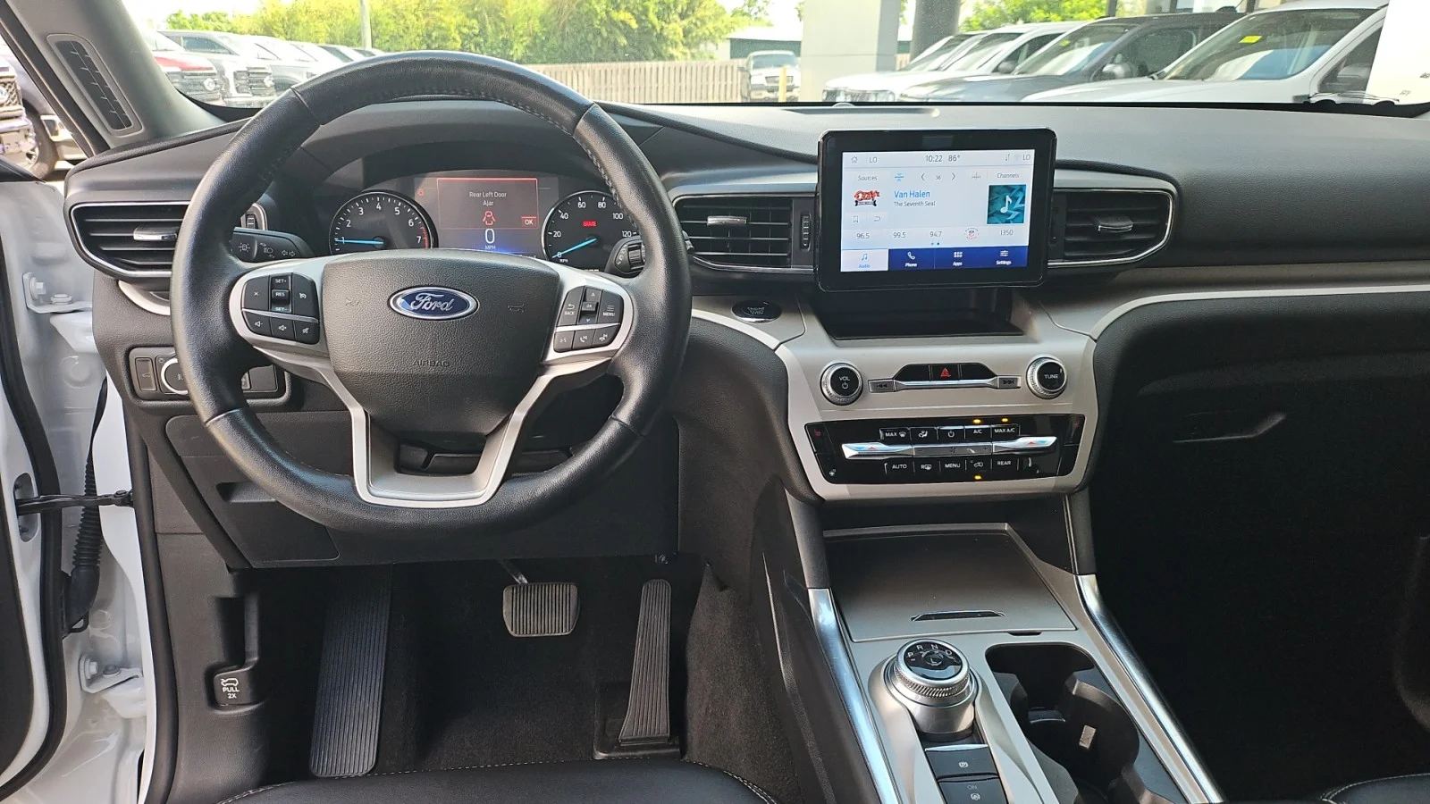 Used 2023 White Ford XLT image 17