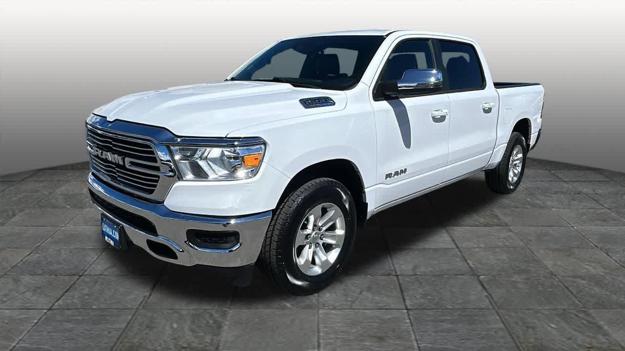 2024 RAM 1500 Laramie 4x4 Crew Cab 5'7's photo