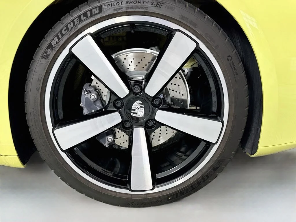 Certified Used 2025 Cartagena Yellow Metallic Porsche  image 29