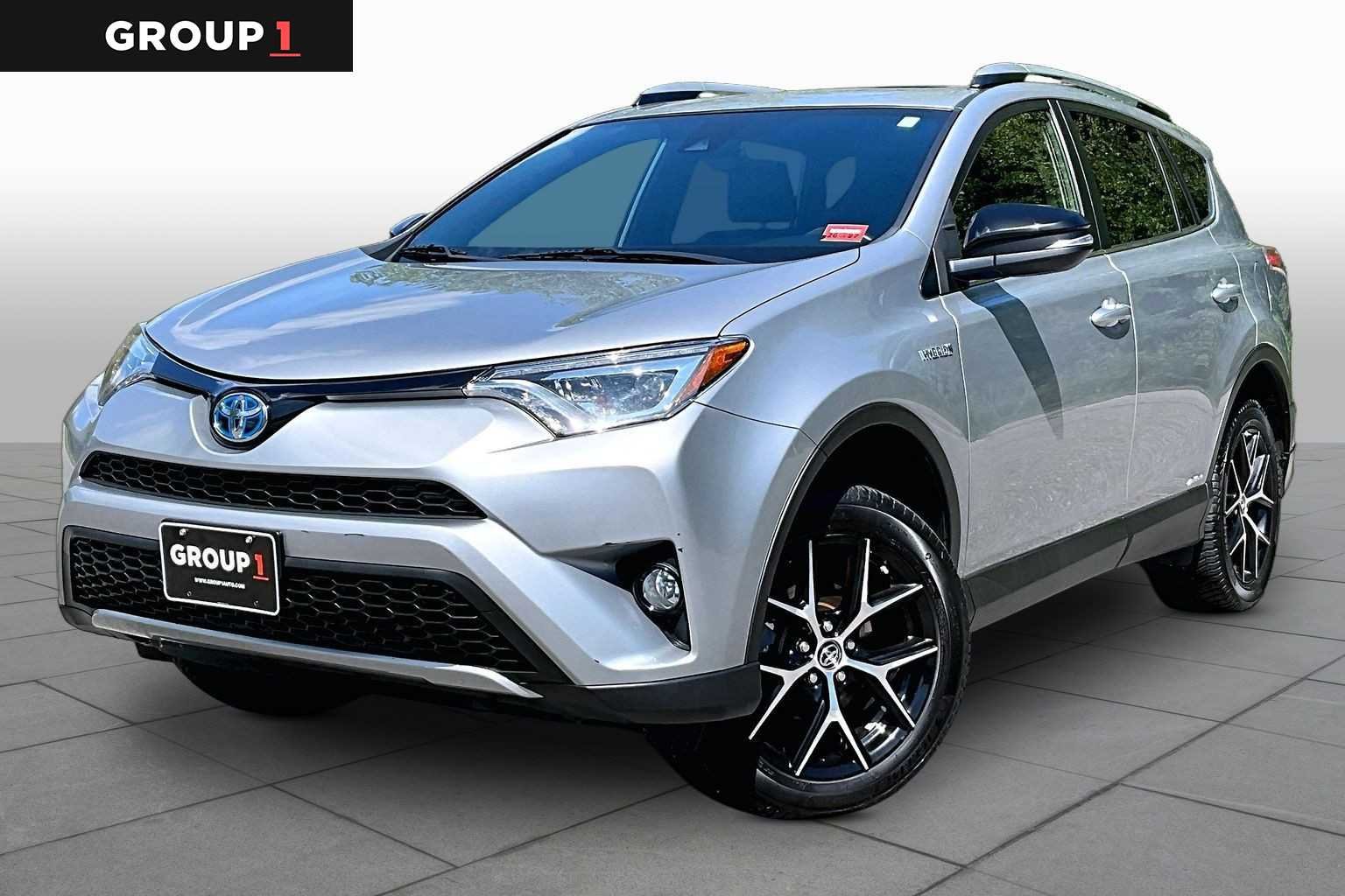 2018 Toyota RAV4 Hybrid SE