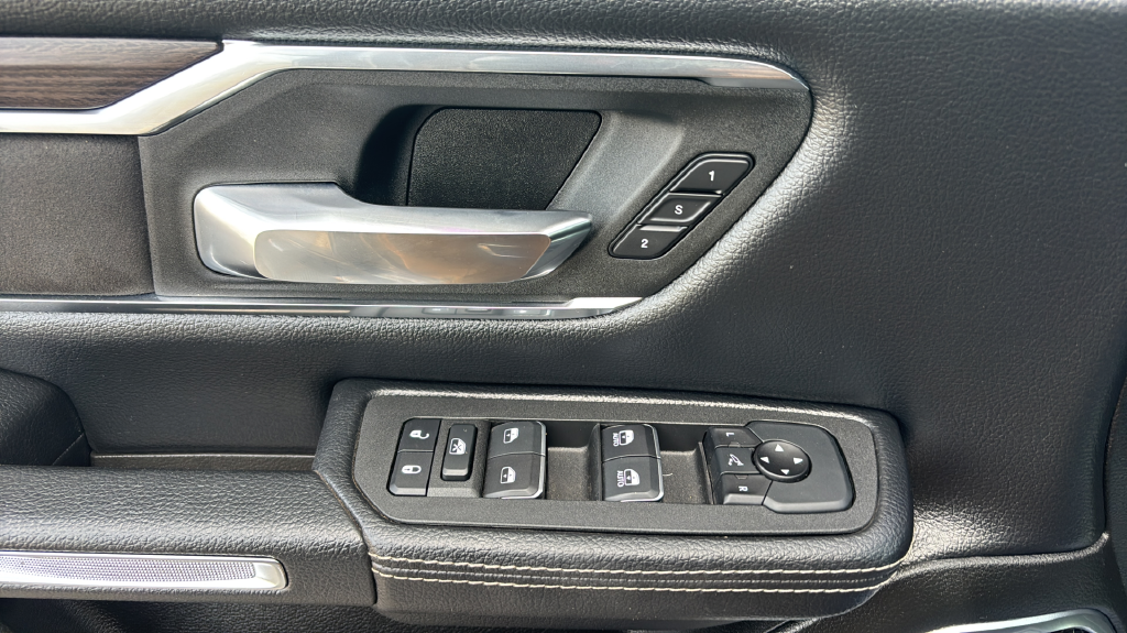 Used 2025 Silver Ram Laramie image 30