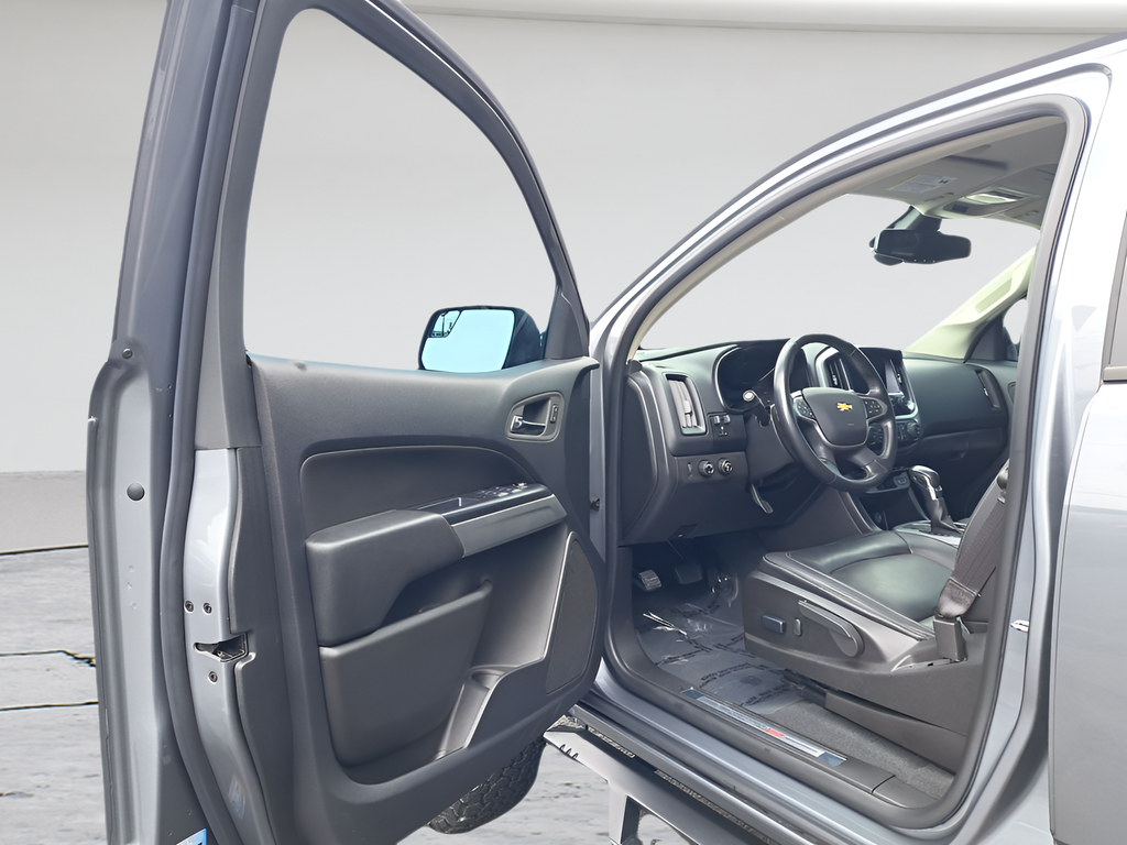 Used 2022 Gray Chevrolet ZR2 image 9